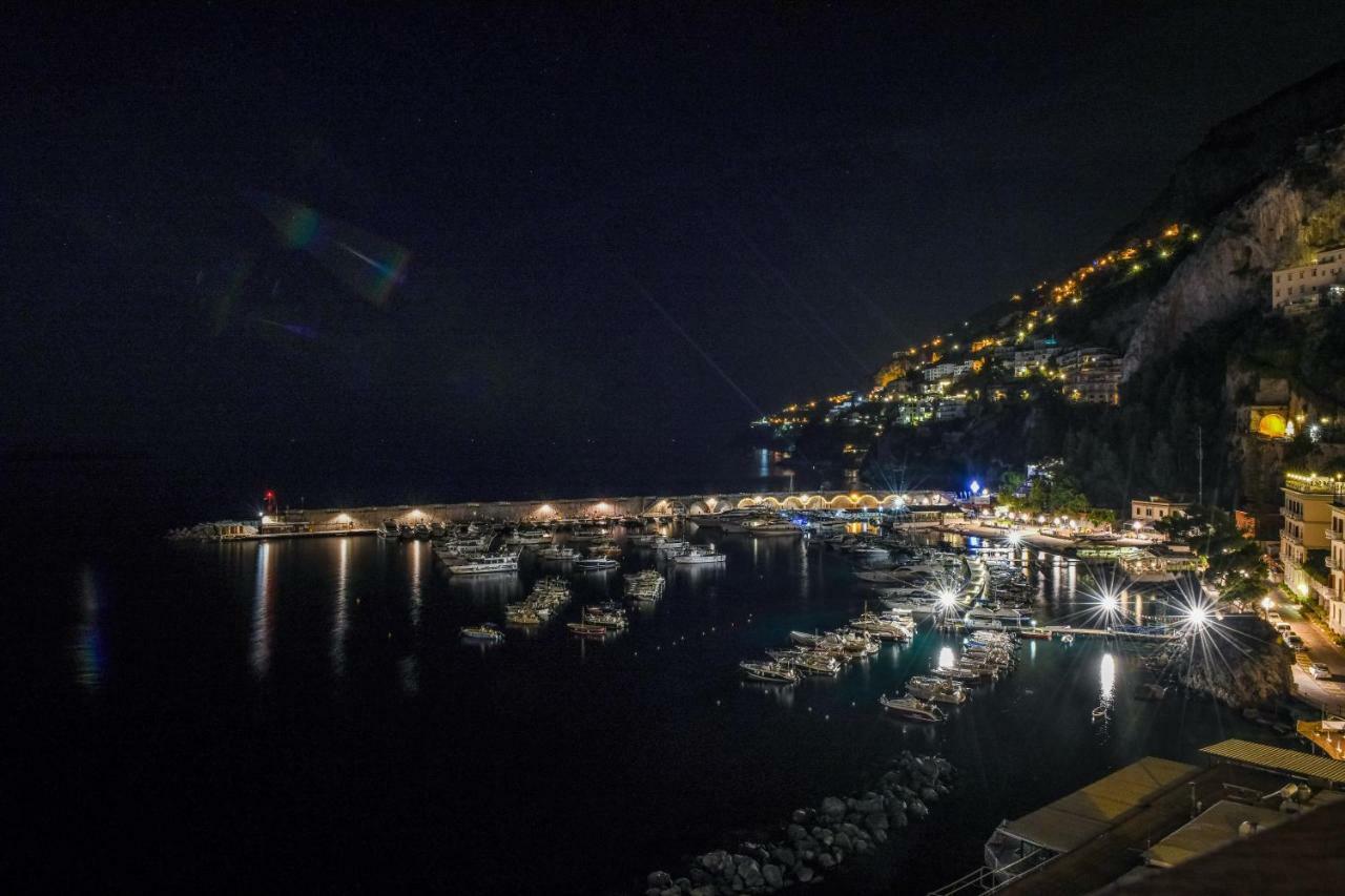Suite Picasso Amalfi Exterior foto