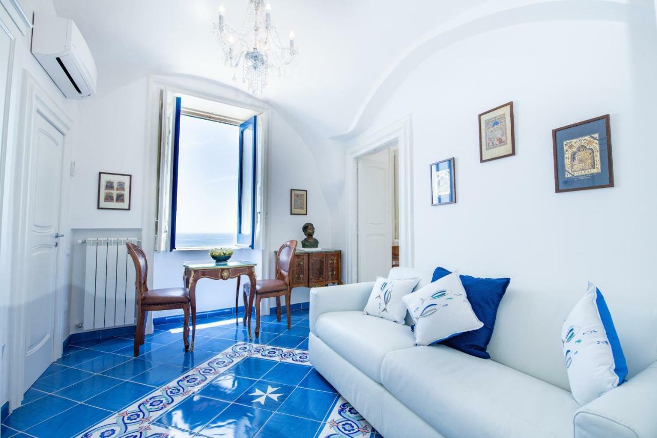 Suite Picasso Amalfi Exterior foto